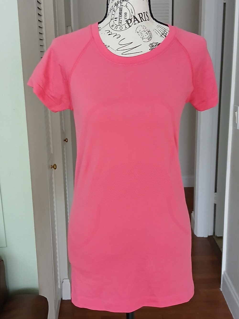 Lululemon Swiftly Tech Short Sleeve Crew